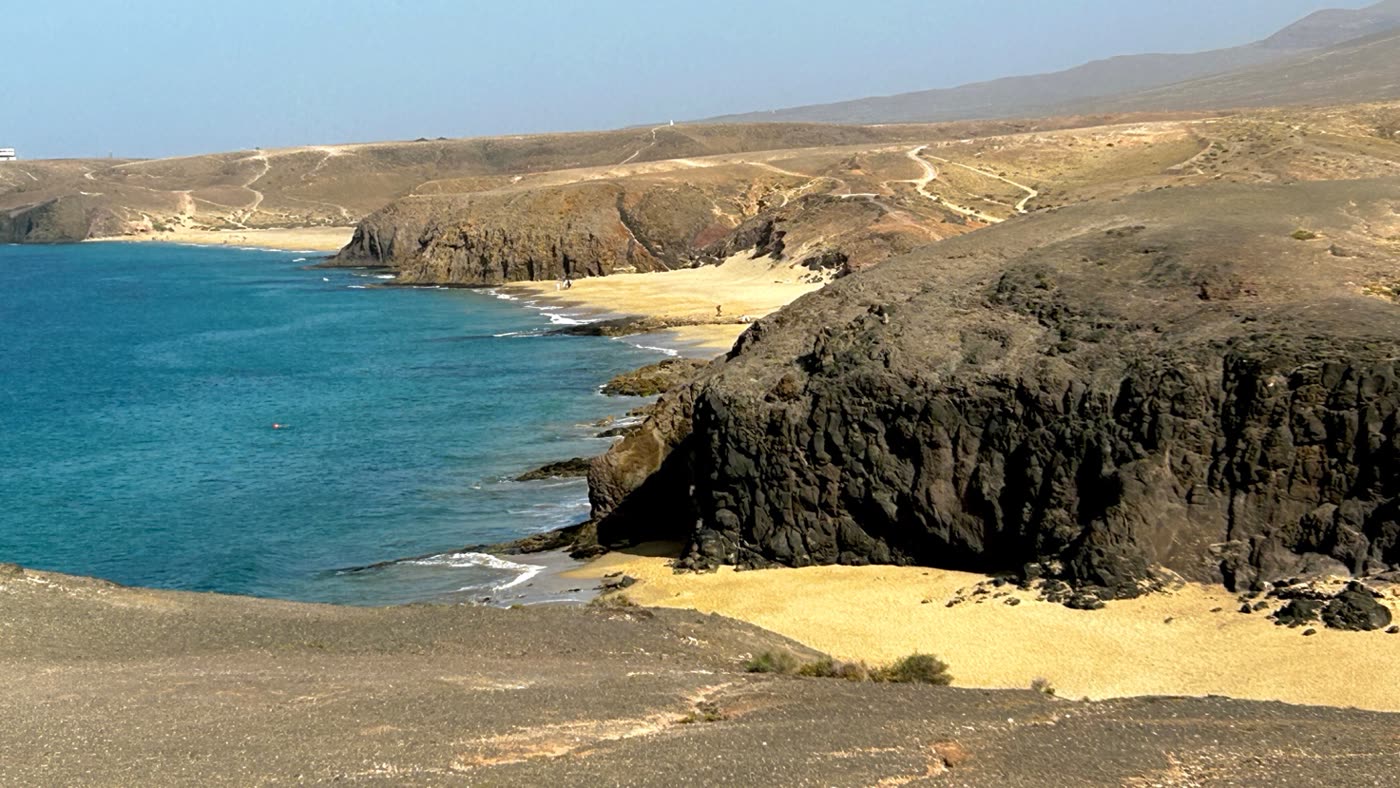 Panorama delle spiagge: Playa de la Cera, Playa del Pozo, Palya Mujeres